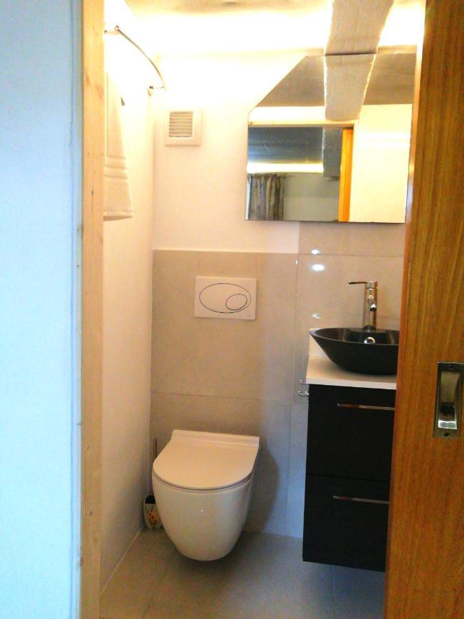 Kleines Studio Im Eichenwaeldchen, 1 Zimmer Kueche Bad Friedrichsgrun Luaran gambar